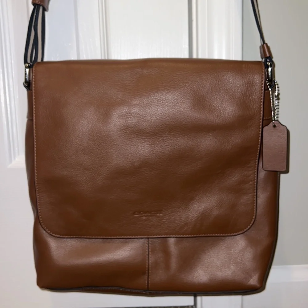 Authentic Coach Bag - Picture 2 of 6